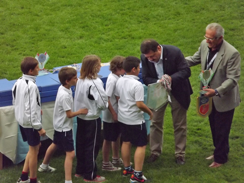 treviso---cadidavid-aprile-2012---1-raggruppamento-nazionale--scuole-calcio-qualificate-figc--in-campo-con-i-cuccioli_17190651202_o